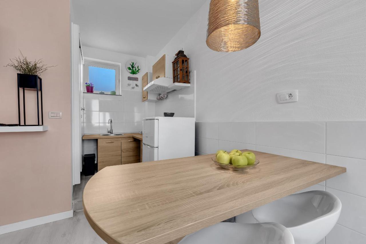 Apartments Barbara Макарська Екстер'єр фото